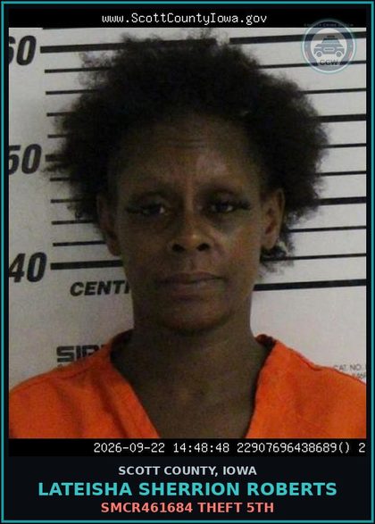 CCW arrest card for Lateisha Sherrion Roberts in Scott County: SMCR461684 THEFT 5TH