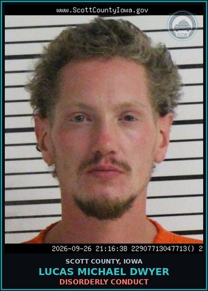 CCW arrest card for Lucas Michael Dwyer in Scott County: DISORDERLY CONDUCT