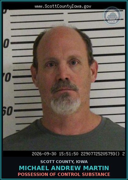 CCW arrest card for Michael Andrew Martin in Scott County: OWI 1ST OFFENSE