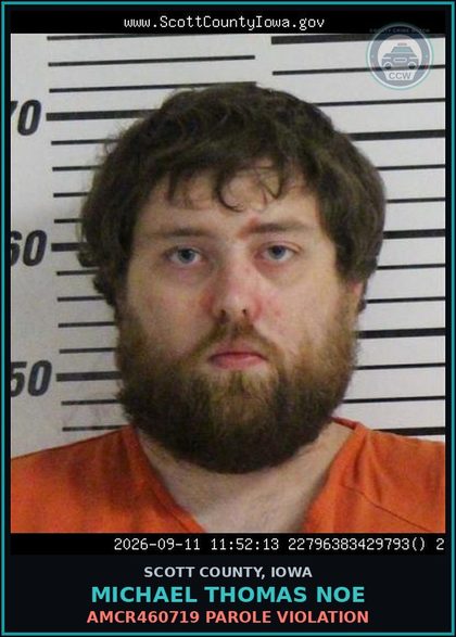 CCW arrest card for Michael Thomas Noe in Scott County: AMCR460719 PAROLE VIOLATION