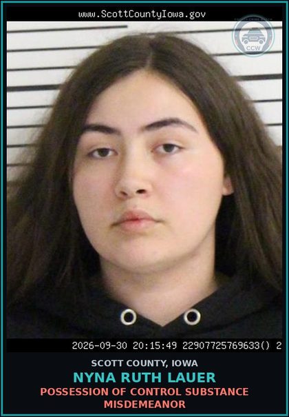 CCW arrest card for Nyna Ruth Lauer in Scott County: POSSESSION OF CONTROL SUBSTANCE MISDEMEANOR