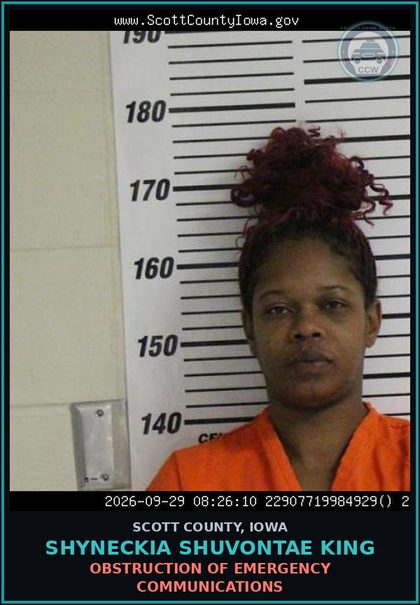 CCW arrest card for Shyneckia Shuvontae King in Scott County: chld ENDANGERMENT RESULTING IN BODILY INJURY