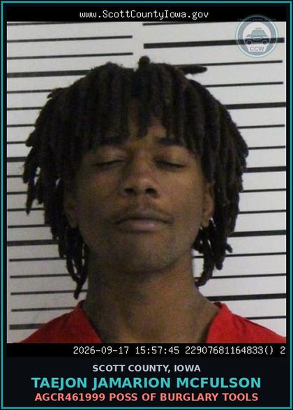 CCW arrest card for Taejon Jamarion Mcfulson in Scott County: FECR433165 PROBATION VIOLATION