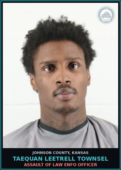 CCW arrest card for TAEQUAN LEETRELL TOWNSEL in Johnson County: CRIMINAL TRESPASS