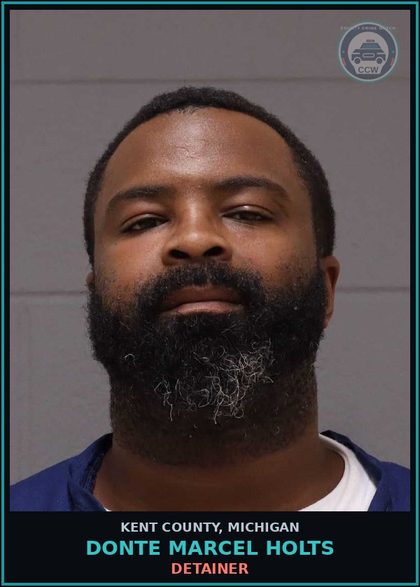 CCW arrest card for Donte Marcel Holts in Kent County: DETAINER