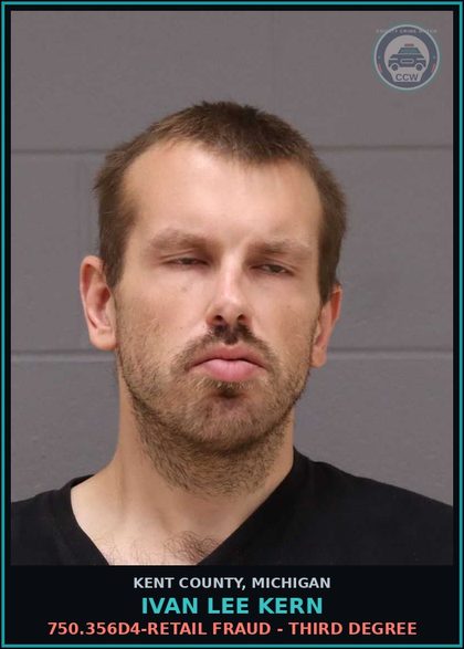 CCW arrest card for Ivan Lee Kern in Kent County: 9.136(2)(D)-LOITER OR OBSTRUCT A DOORWAY (Cleared)