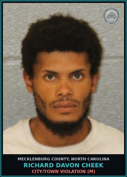 CCW arrest card for RICHARD DAVON CHEEK in Mecklenburg County: CITY/TOWN VIOLATION (M)