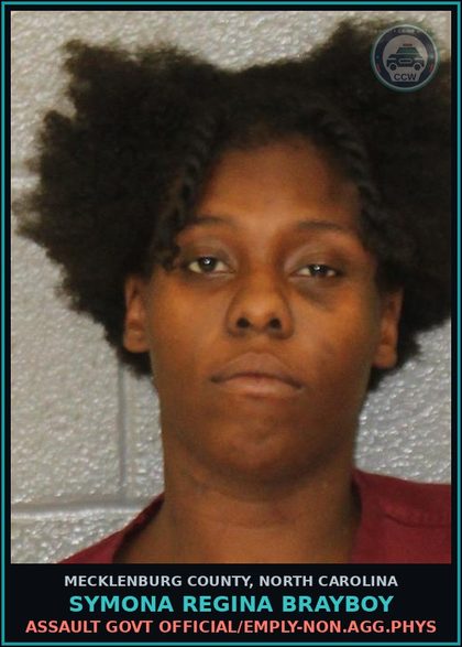 CCW arrest card for SYMONA REGINA BRAYBOY in Mecklenburg County: RESISTING PUBLIC OFFICER