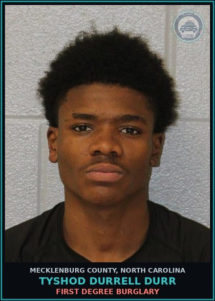 CCW arrest card for TYSHOD DURRELL DURR in Mecklenburg County: FLEE/ELUDE ARREST W/MV (F)