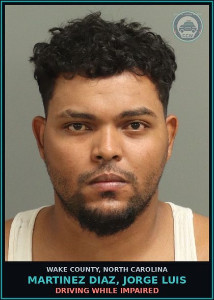 CCW arrest card for Martinez Diaz, Jorge Luis in Wake County: DRIVING WHILE IMPAIRED