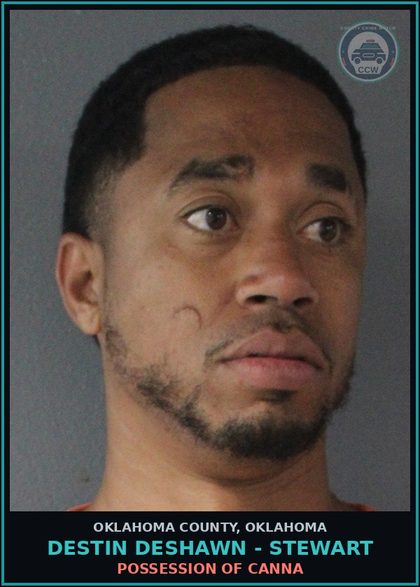 CCW arrest card for Destin Deshawn - Stewart in Oklahoma County: DRUG PARAPHERNALIA