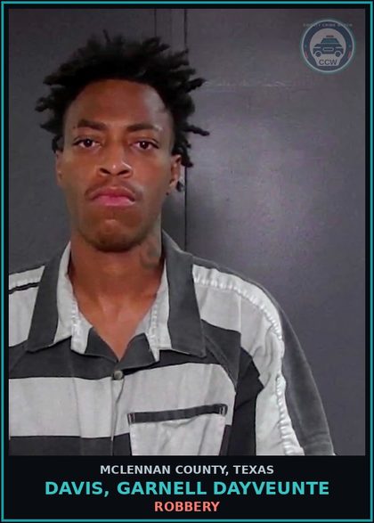 CCW arrest card for DAVIS, GARNELL DAYVEUNTE in McLennan County: EVADING ARREST OR DETENTION WITH A VEHICLE