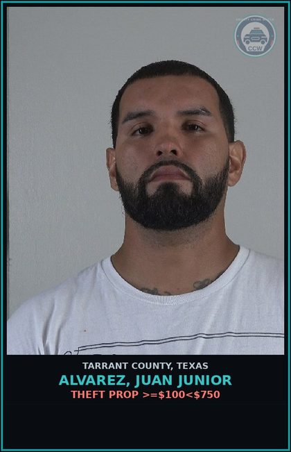 CCW arrest card for Alvarez, Juan Junior in Tarrant County: PROH SUBSTANCE/ITEM IN CORRECTIONAL FACILITY