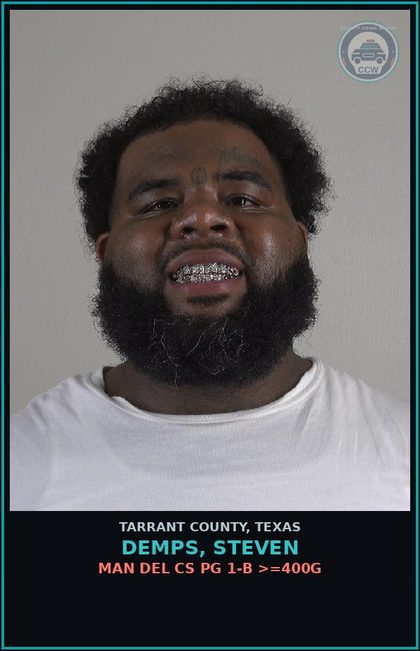 CCW arrest card for Demps, Steven in Tarrant County: MAN DEL CS PG 1-B >=400G