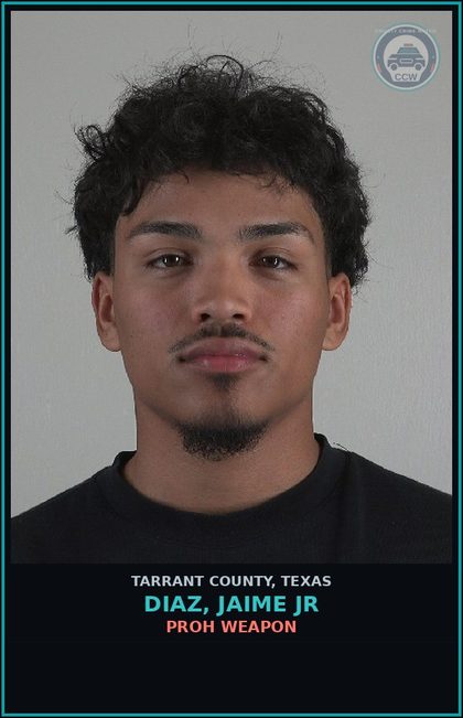 CCW arrest card for Diaz, Jaime Jr in Tarrant County: EVADING ARREST DETENTION