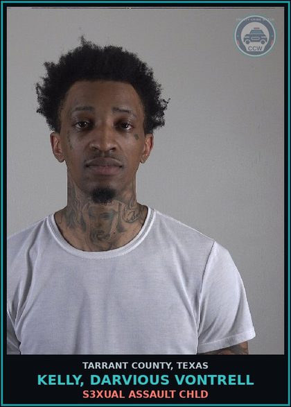 CCW arrest card for Kelly, Darvious Vontrell in Tarrant County: PAROLE VIOLATION