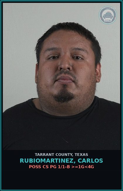 CCW arrest card for Rubiomartinez, Carlos in Tarrant County: POSS CS PG 1/1-B >=1G<4G