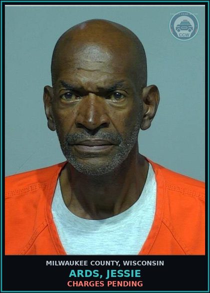 CCW arrest card for Ards, Jessie in Milwaukee County: Charges Pending