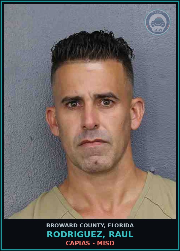 Booking mugshot of RODRIGUEZ, RAUL in Broward County
