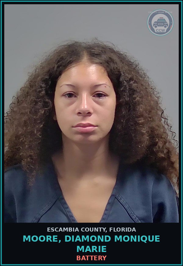 Booking mugshot of MOORE, DIAMOND MONIQUE MARIE in Escambia County