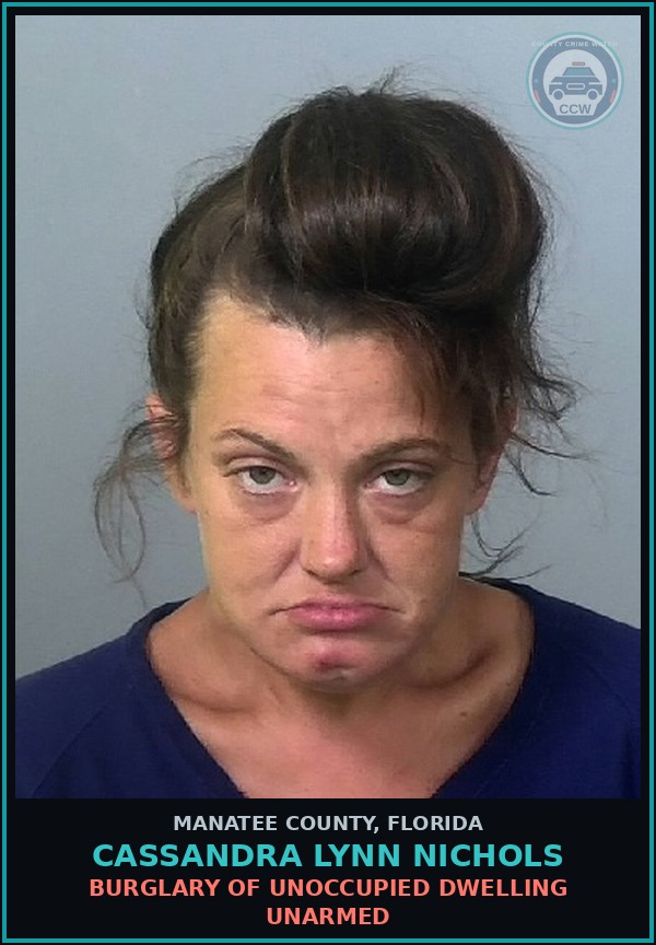 Booking mugshot of CASSANDRA LYNN NICHOLS in Manatee County