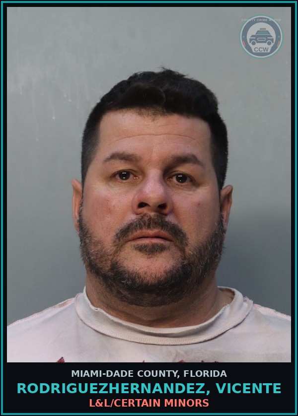 Booking mugshot of RODRIGUEZHERNANDEZ, VICENTE in Miami-Dade County