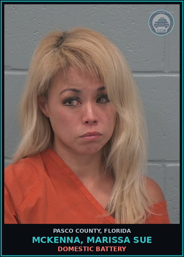 Booking mugshot of MCKENNA, MARISSA SUE in Pasco County