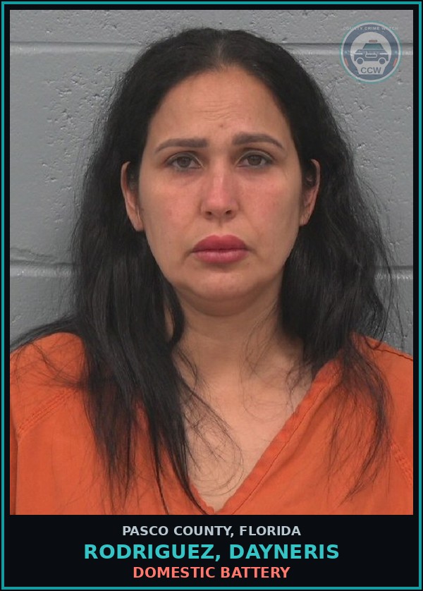 Booking mugshot of RODRIGUEZ, DAYNERIS in Pasco County
