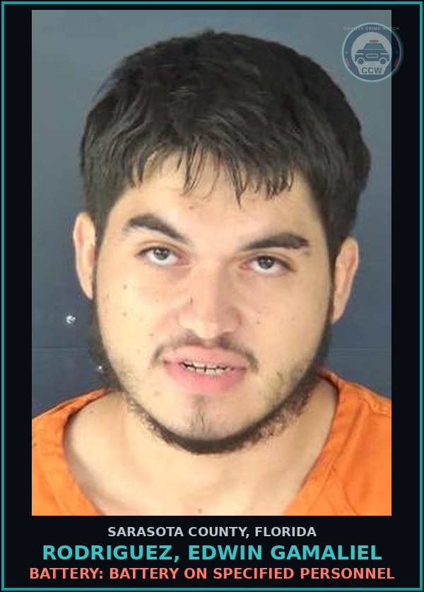 Booking mugshot of RODRIGUEZ, EDWIN GAMALIEL in Sarasota County