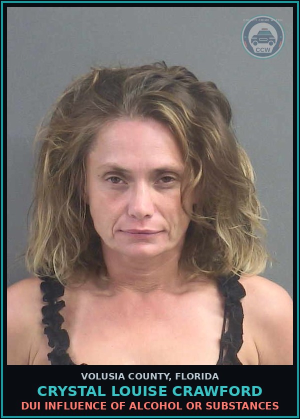 Booking mugshot of CRYSTAL LOUISE CRAWFORD in Volusia County