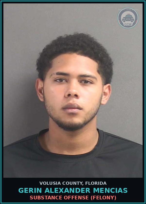 Booking mugshot of GERIN ALEXANDER MENCIAS in Volusia County