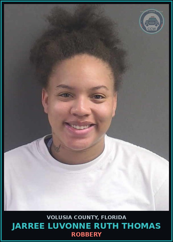 Booking mugshot of JARREE LUVONNE RUTH THOMAS in Volusia County