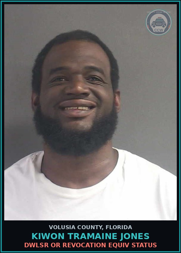 Booking mugshot of KIWON TRAMAINE JONES in Volusia County