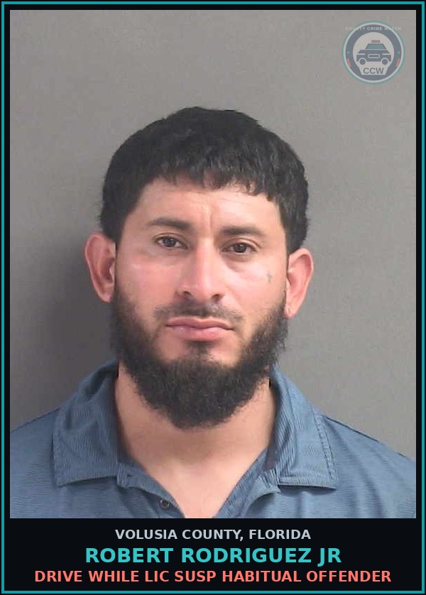 Booking mugshot of ROBERT RODRIGUEZ JR in Volusia County