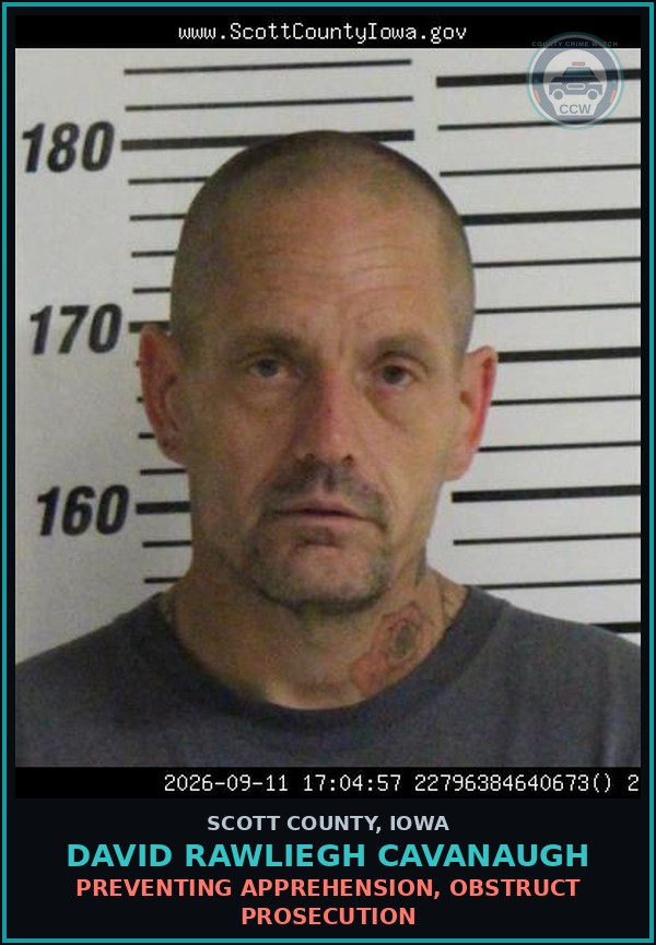 Booking mugshot of David Rawliegh Cavanaugh in Scott County