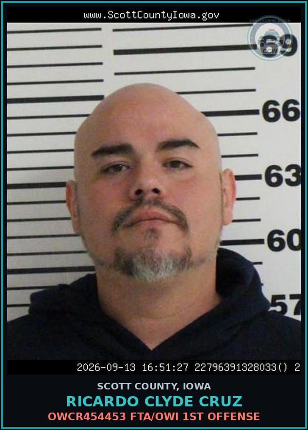 Booking mugshot of Ricardo Clyde Cruz in Scott County