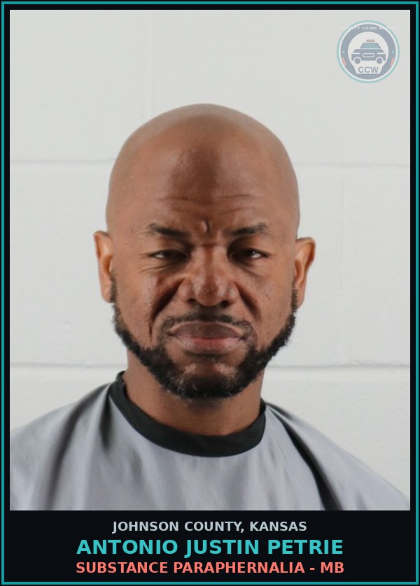 Booking mugshot of ANTONIO JUSTIN PETRIE in Johnson County
