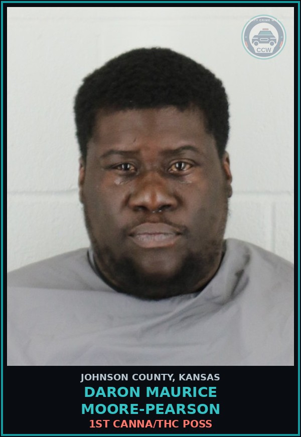 Booking mugshot of DARON MAURICE MOORE-PEARSON in Johnson County