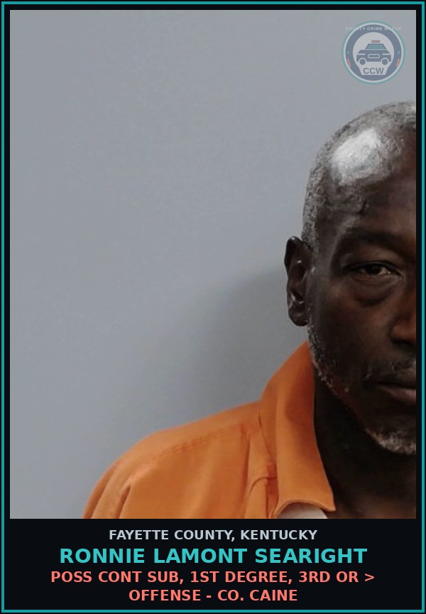Booking mugshot of RONNIE LAMONT SEARIGHT in Fayette County