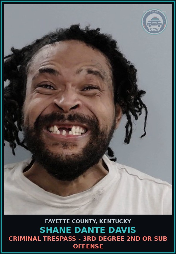 Booking mugshot of SHANE DANTE DAVIS in Fayette County