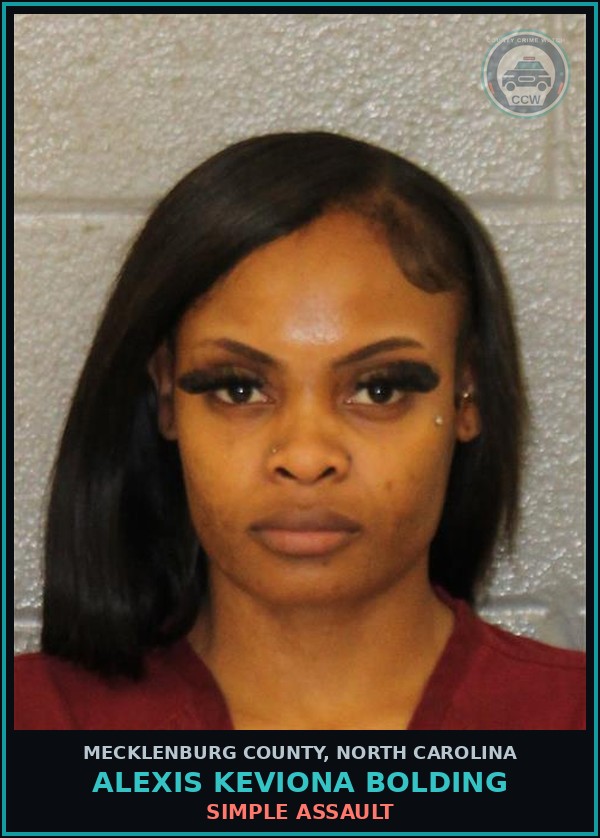 Booking mugshot of ALEXIS KEVIONA BOLDING in Mecklenburg County