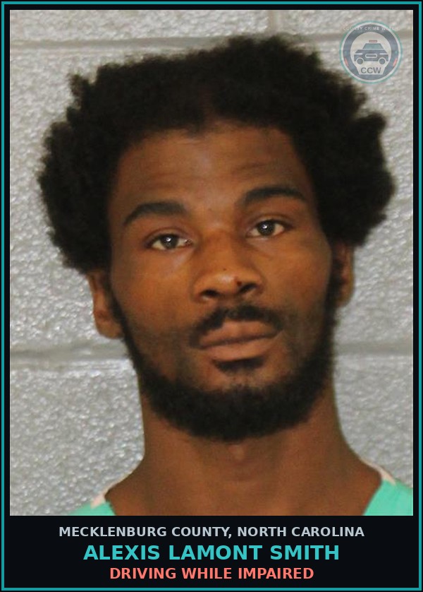 Booking mugshot of ALEXIS LAMONT SMITH in Mecklenburg County
