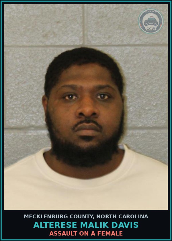 Booking mugshot of ALTERESE MALIK DAVIS in Mecklenburg County