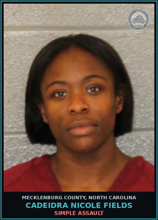 Booking mugshot of CADEIDRA NICOLE FIELDS in Mecklenburg County