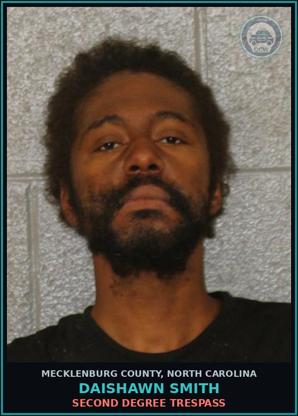 Booking mugshot of DAISHAWN SMITH in Mecklenburg County