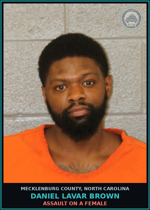 Booking mugshot of DANIEL LAVAR BROWN in Mecklenburg County