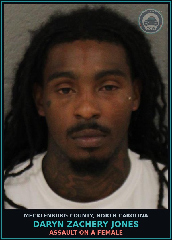 Booking mugshot of DARYN ZACHERY JONES in Mecklenburg County
