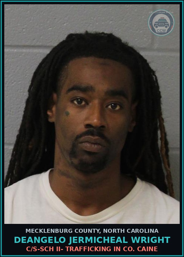 Booking mugshot of DEANGELO JERMICHEAL WRIGHT in Mecklenburg County