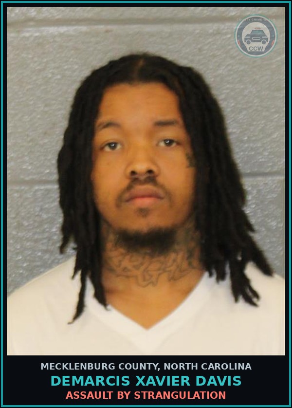 Booking mugshot of DEMARCIS XAVIER DAVIS in Mecklenburg County