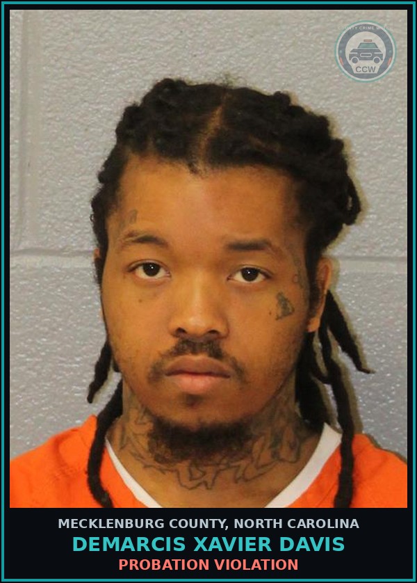 Booking mugshot of DEMARCIS XAVIER DAVIS in Mecklenburg County